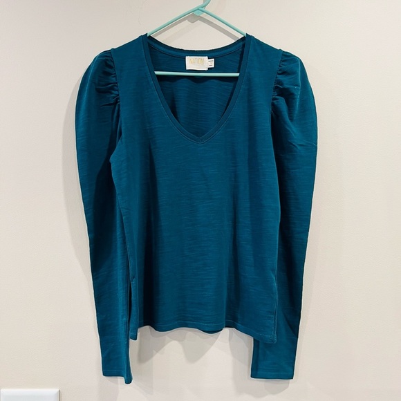 Sold - Picture 1 of 6